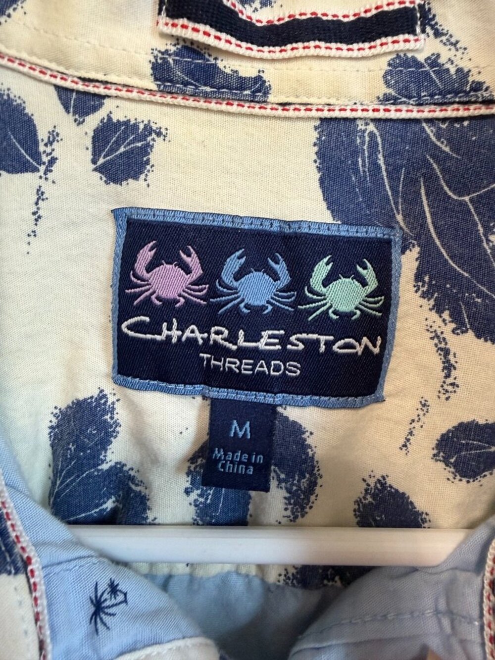 Charleston Threads Men’s Medium Palm Tree Short Sleeve Button Down Shirt - Picture 5 of 7